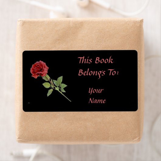 Rote Rose zum Schwarzen Buchzeichen (Insitu)