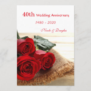 Rote Rosen auf Holz zum 40. Hochzeitstag Einladung