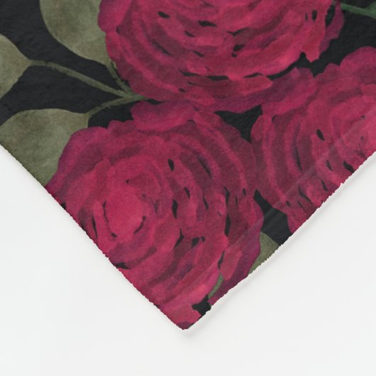 Rote Rosen auf schwarz. Fleecedecke (Ecke)