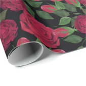 Rote Rosen auf schwarz. Geschenkpapier (Rolleneckpunkt)