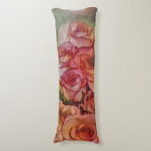 Rote Rosen bei getapptem Sonnenlicht Seitenschläferkissen (Vorderseite Vertikal)