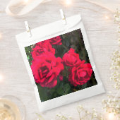 Rote Rosen blühen Geschenktütchen (Ausgeschnitten)