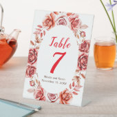 Rote Rosen Blumenhochzeit Tischnummer Sockelschild (In Situ)