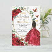 Rote Rosen Blumenkleid Gold Quinceñera Sweet 16 Einladung (Stehend Vorderseite)