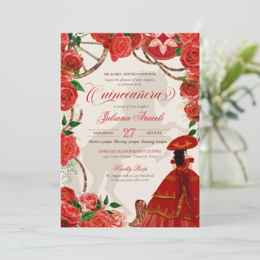 Rote Rosen Elegant Charro Mariachi Quinceanera Einladung (Stehend Vorderseite)