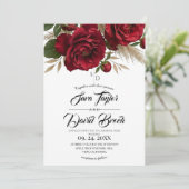 Rote Rosen Florale Moderne Boho-Hochzeit Einladung (Stehend Vorderseite)