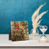 Rote Rosen gegen eine Steinmauer Fotoplatte (InSitu)