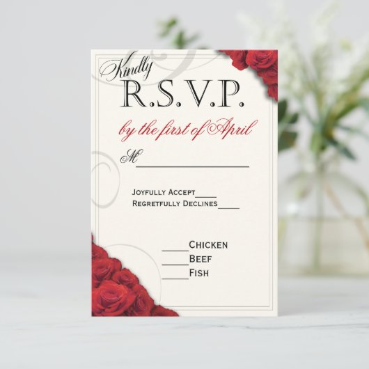 Rote Rosen Hochzeit RSVP (Stehend Vorderseite)