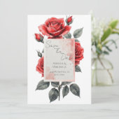 Rote Rosen Hochzeits-Einladung Einladung (Stehend Vorderseite)