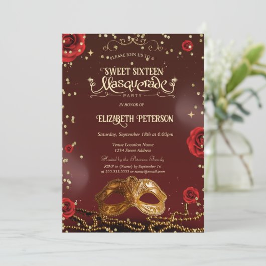 Rote Rosen Masque Perlen Süß 16 Einladung (Stehend Vorderseite)