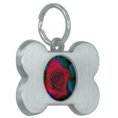 Rote Rosen mit blauen Farbtönen Tiermarke (Vorderseite links)