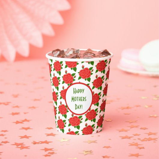 Rote Rosen mit Buds Pappbecher (Insitu)