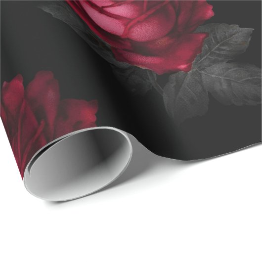 Rote Rosen mit grauen Blätter auf Schwarz Geschenkpapier (Rolleneckpunkt)