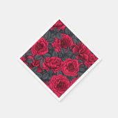 Rote Rosen mit grauen Blätter auf schwarz Serviette (Ecke)
