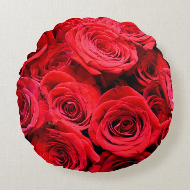 Rote Rosen Rundes Kissen (Vorderseite)