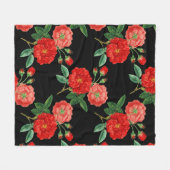 Rote Rosen, schwarzer Hintergrund, Fleecedecke (Vorderseite (Horizontal))