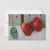 Rote Rosen und Barnwood-Hochzeit retten das Datum Save The Date (Vorderseite)