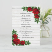 Rote Rosen und Kiefernwein Weihnachtsfest Brautpar Einladung (Stehend Vorderseite)