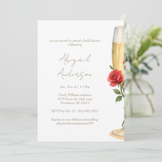 Rote Rosen zum Champagner-Brautparty Einladung (Stehend Vorderseite)