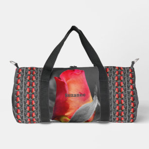 Rote Rosenknospe Teilfarb-Spiegel Personalisiert Duffle Bag