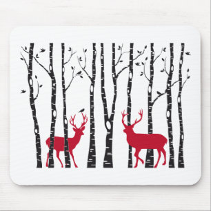 Rote Rotwild im Birkenbaumwald Mousepad