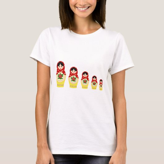 Rote russische matryoshka Verschachtelungspuppen T-Shirt (Vorderseite)