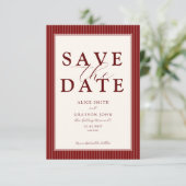 Rote Samt-Schrift Klassische Gestreifte Hochzeit Save The Date (Stehend Vorderseite)