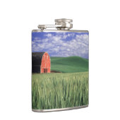 Rote Scheune auf dem Weizen- u. Gerstengebiet in Flachmann (Rechts)