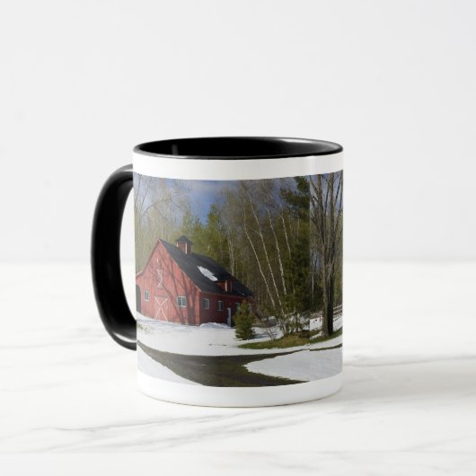 Rote Scheune im Winter Tasse (Vorderseite Links)