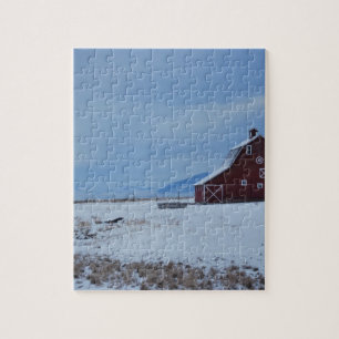 Rote Scheune in den Rocky Mountains im Winter Puzzle