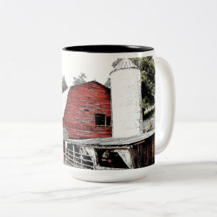 Rote Scheune mit Silo im Westen von North Carolina Zweifarbige Tasse