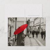 Rote Schirme Schwarz-Weiß-Fotografie Postkarte (Vorne/Hinten)