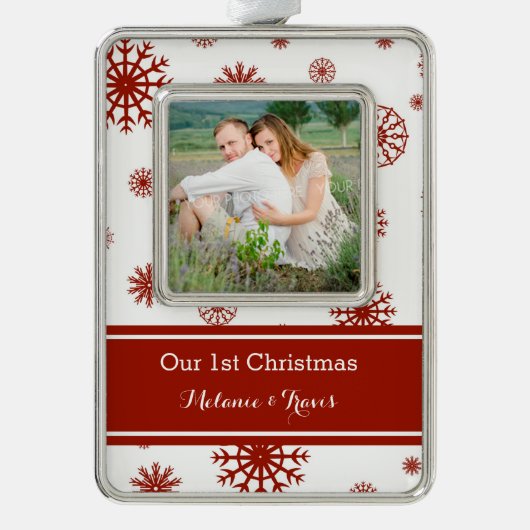 Rote Schnee-Paar-erste Weihnachtsverzierung Rahmen-Ornament Silber (Vorderseite)