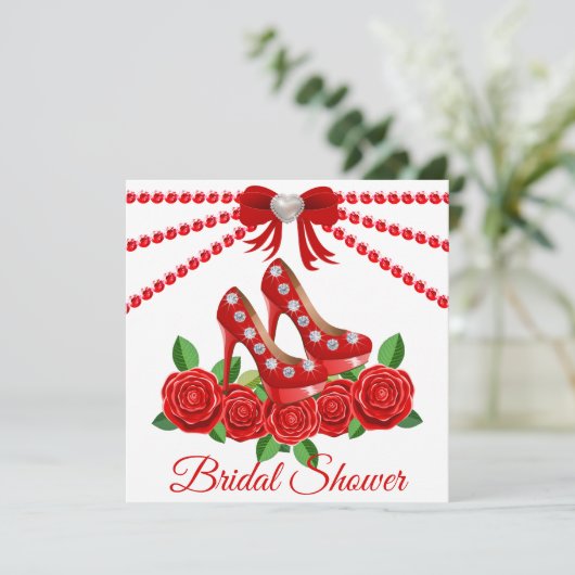 Rote Schuhe, Juwelen und Rose Brautparty Einladung (Stehend Vorderseite)