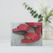 Rote Schuhe Postkarte (Stehend Vorderseite)