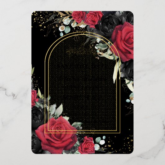 Rote schwarze Rose Floral Quinceñera Save the Date Folieneinladung (Vorderseite)