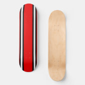 Rote schwarze u. weiße skateboard (Vorderseite)