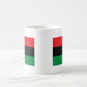 Rote, Schwarze und Grüne Flagge Kaffeetasse (Mittel)