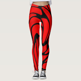 Rote Seide und schwarzes Leder sehen Leggings
