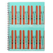 Rote Skier auf blauem Notebook Notizblock (Vorderseite)