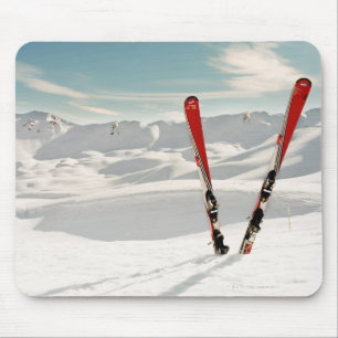 Rote Skis Mousepad