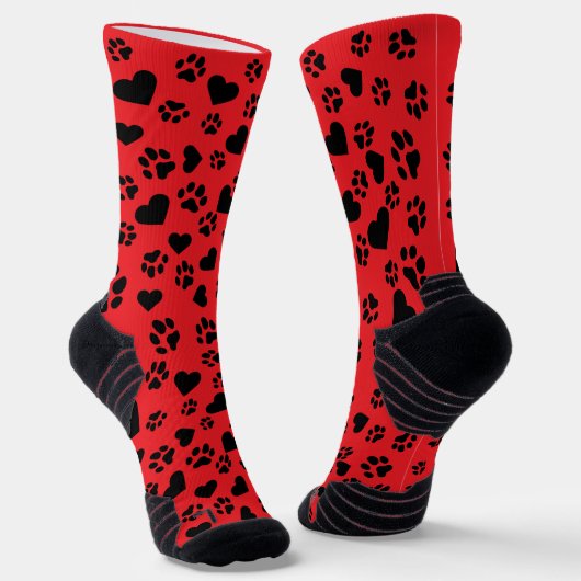 Rote Socken mit schwarzen Paw-Prints (Gewinkelt)