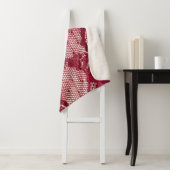 Rote Spitze: elastischer Jacquardtextil. Sherpadecke (Beispiel)