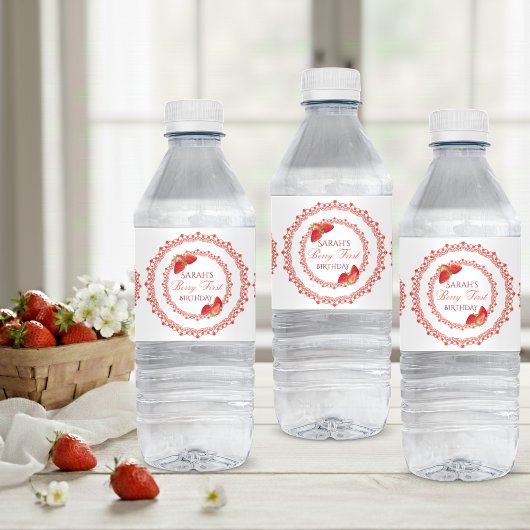 Rote Spitzenbeere Erster Geburtstag Wasserflaschenetikett