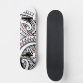 Rote Stammes- polynesische Muster mit Schattierung Skateboard (Vorderseite)