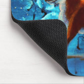 Rote surreale Fantasie Fox Kitsune auf blauem Mousepad (Ecke)
