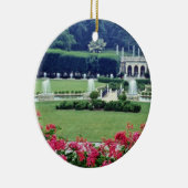 Rote Szene vom erhaltenden Balkon, Longwood Gard Keramik Ornament (Rechts)