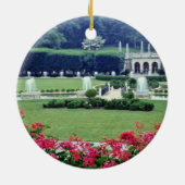 Rote Szene vom erhaltenden Balkon, Longwood Gard Keramik Ornament (Hinten)