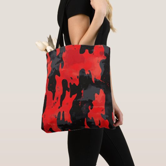 Rote Tasche (Von Nahem)