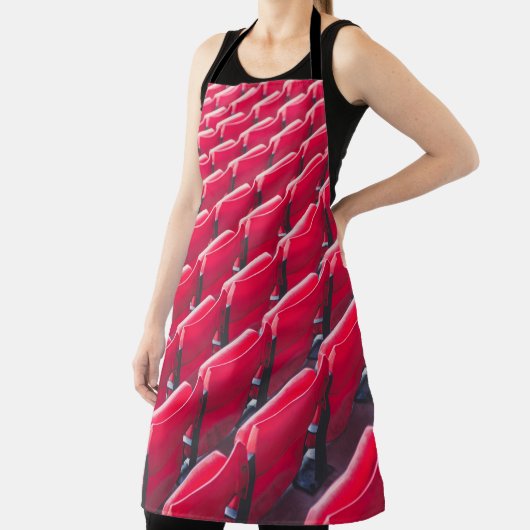 Rote Theaterstühle Schürze (InSitu)